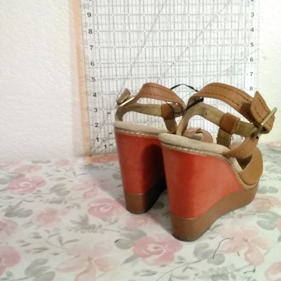 High Sandals - Picture 3 of 4